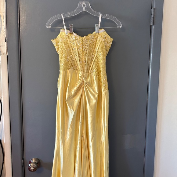 Sherri Hill Dress needs TLC (sold as is) prom/sweet 16 - Picture 5 of 14
